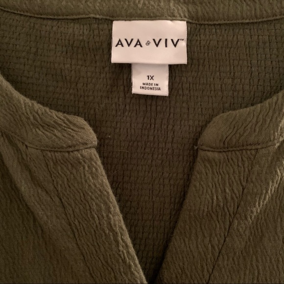 Ava & Viv Split Neck Roll Sleeve Shirt - Picture 3 of 5